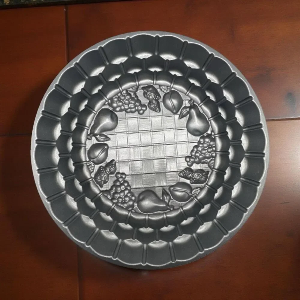 Nordic Ware Marianne Fall Harvest 10-Cup Fruit Cake Pan Basket Weave Cake Mold